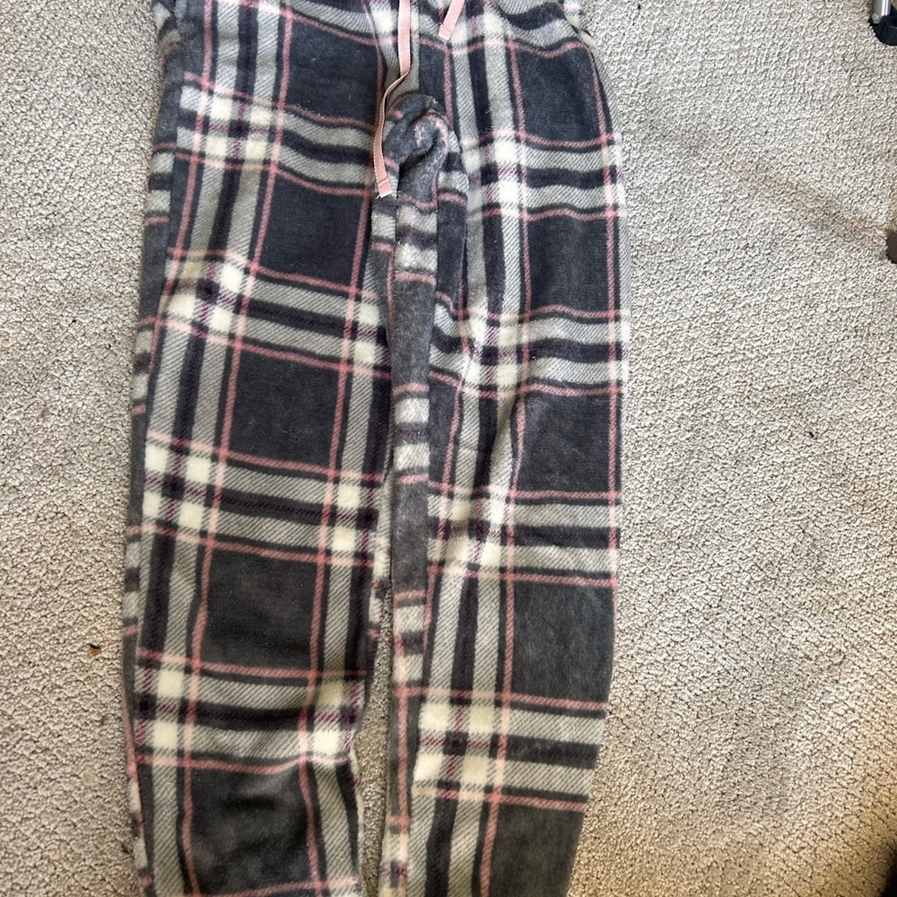 Joyspun Gray and Pink Plaid Fleece Pants
